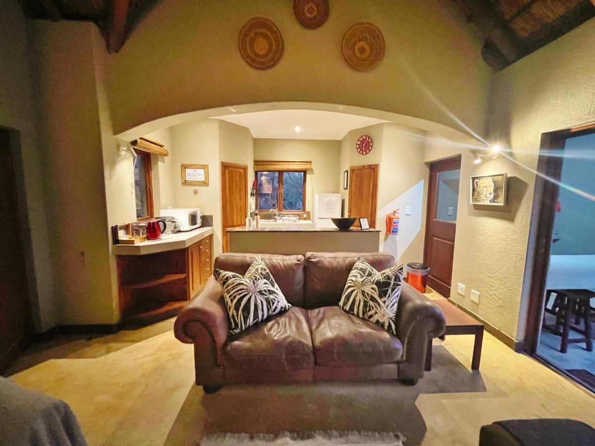 10 Raptors Lodge Hoedspruit Ngoại thất bức ảnh