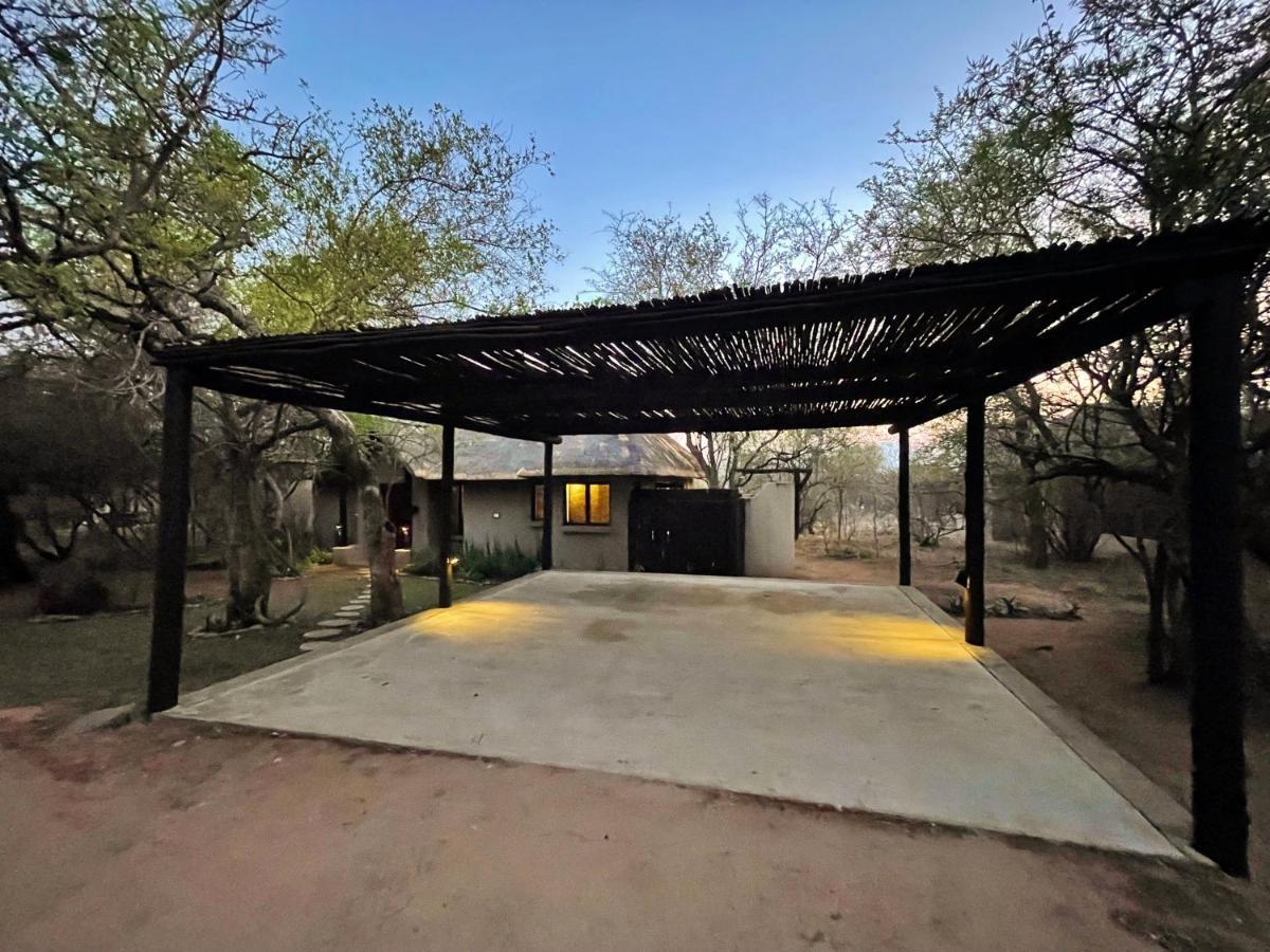 10 Raptors Lodge Hoedspruit Ngoại thất bức ảnh