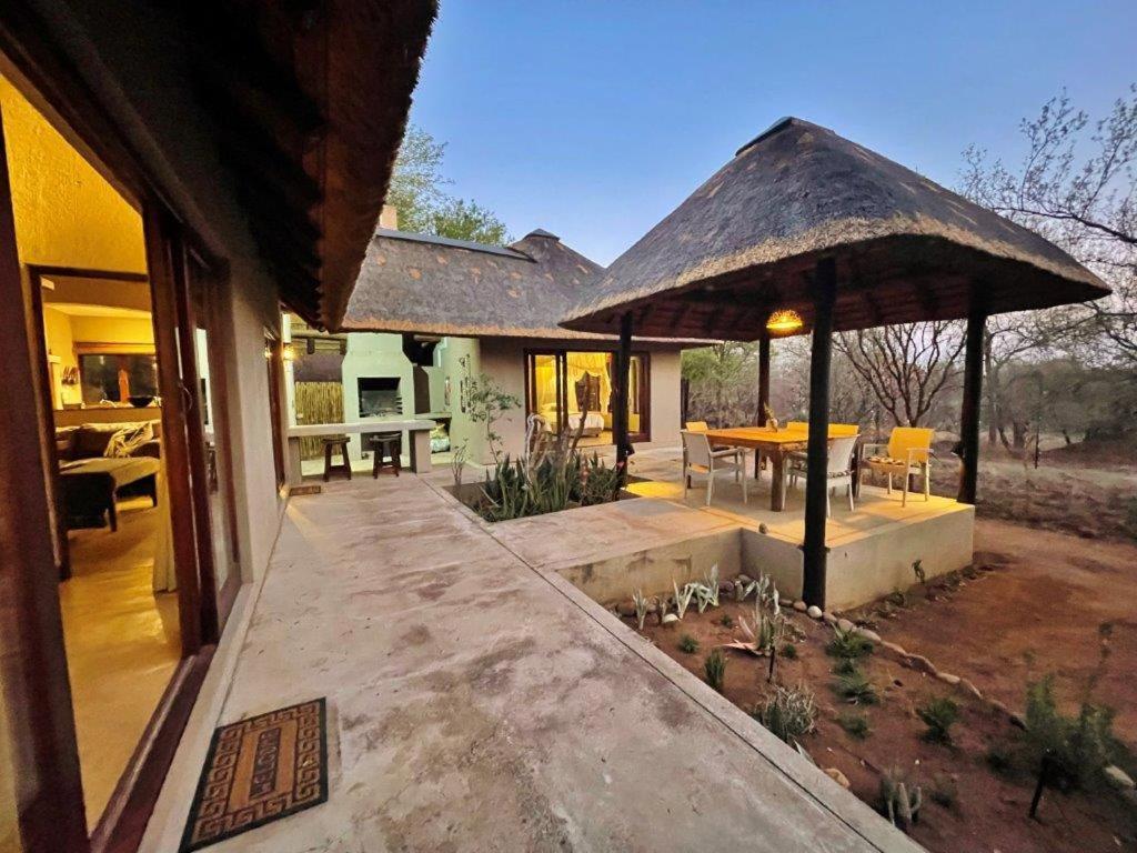 10 Raptors Lodge Hoedspruit Ngoại thất bức ảnh